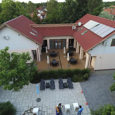 Hortobagyi Kemences Vendeghaz * Хортобадь